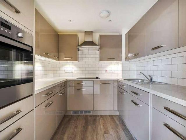 1 bed flat for sale