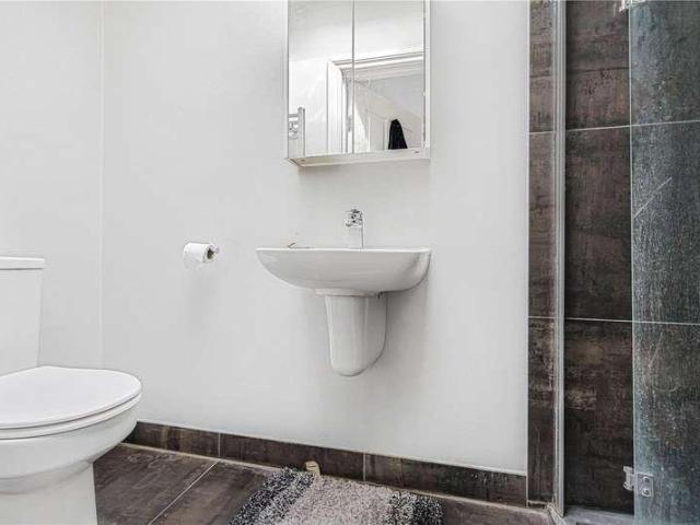 1 bed flat for sale