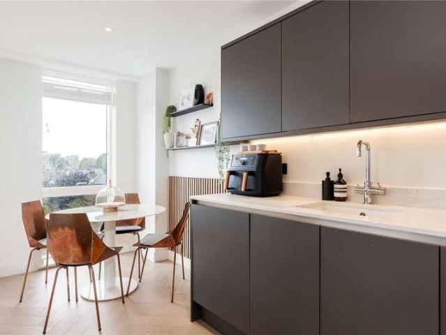 1 bed flat for sale