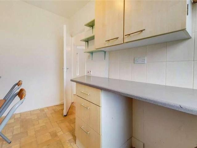 1 bed flat for sale