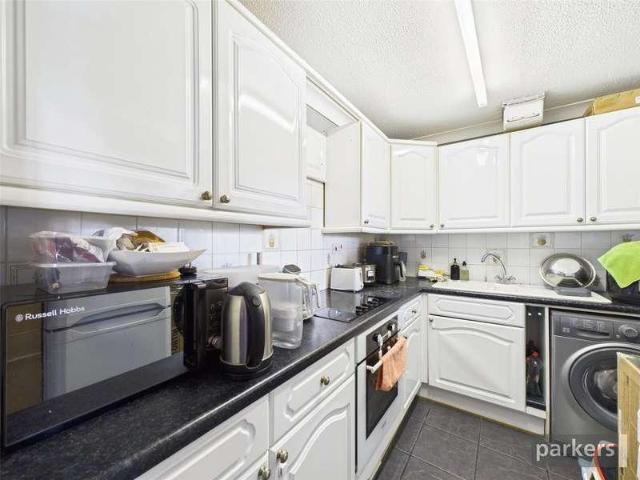 1 bed flat for sale