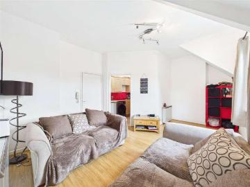 1 bed flat for sale