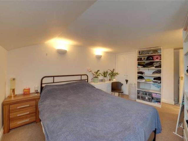 1 bed flat for sale