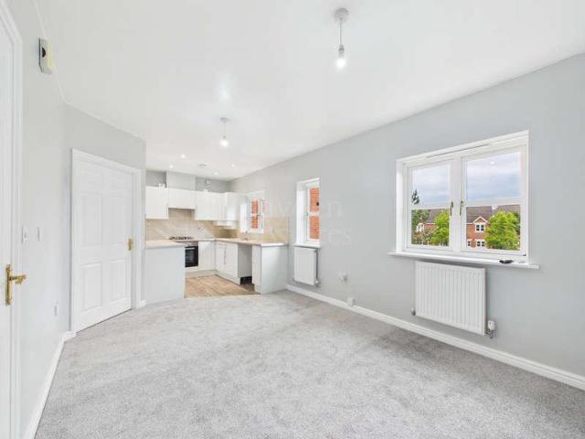 1 bed flat for sale