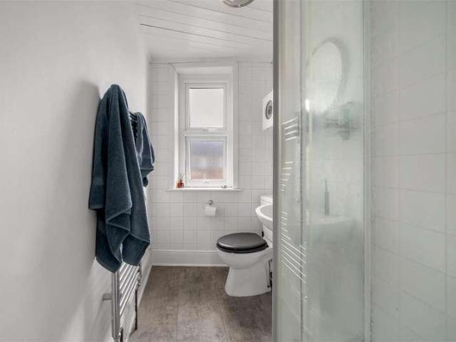 1 bed flat for sale