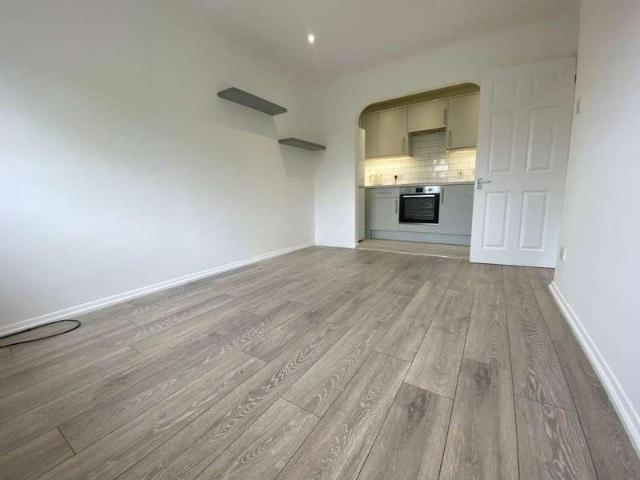 1 bed flat for sale