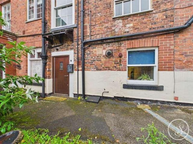 1 bed flat for sale