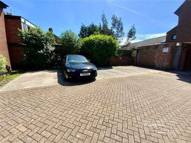 1 bed flat for sale