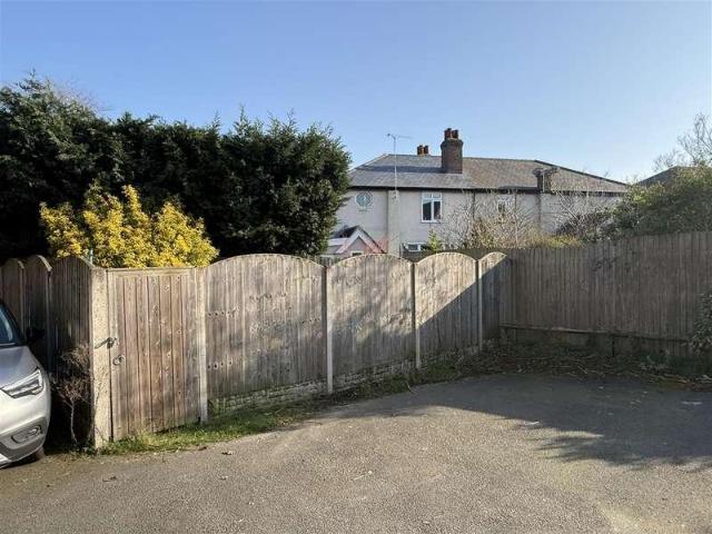 1 bed flat for sale