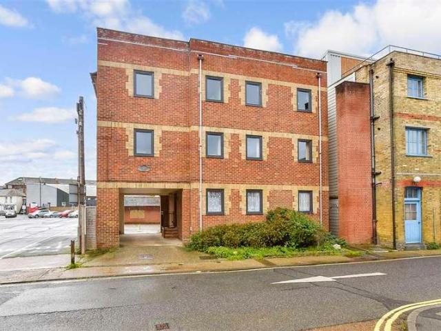 1 bed flat for sale