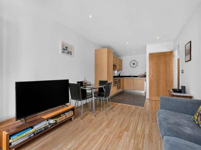 1 bed flat for sale
