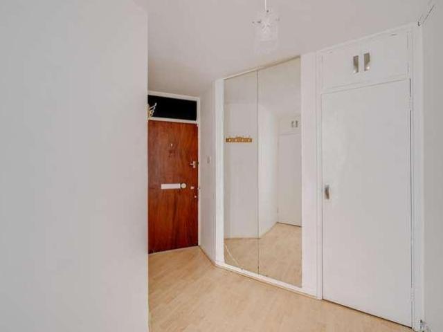 1 bed flat for sale