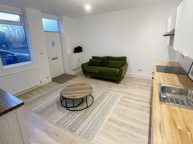 1 bed flat for sale