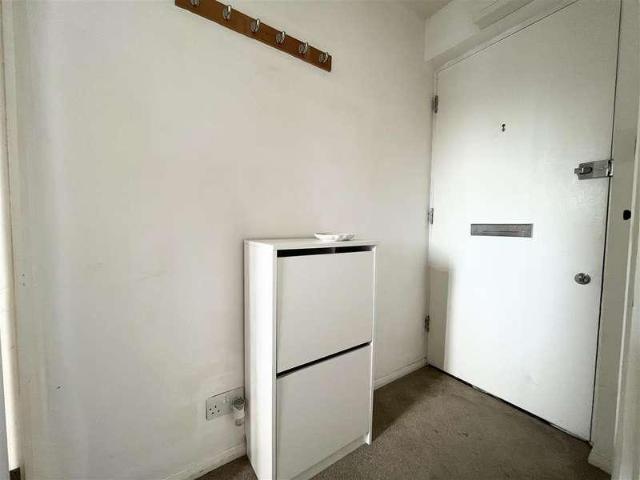 1 bed flat for sale