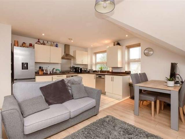1 bed flat for sale