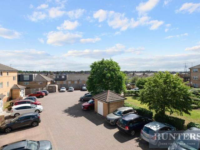 1 bed flat for sale