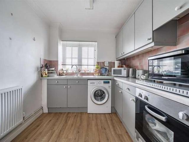 1 bed flat for sale