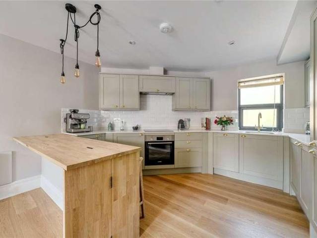 1 bed flat for sale