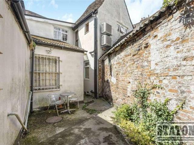 1 bed flat for sale