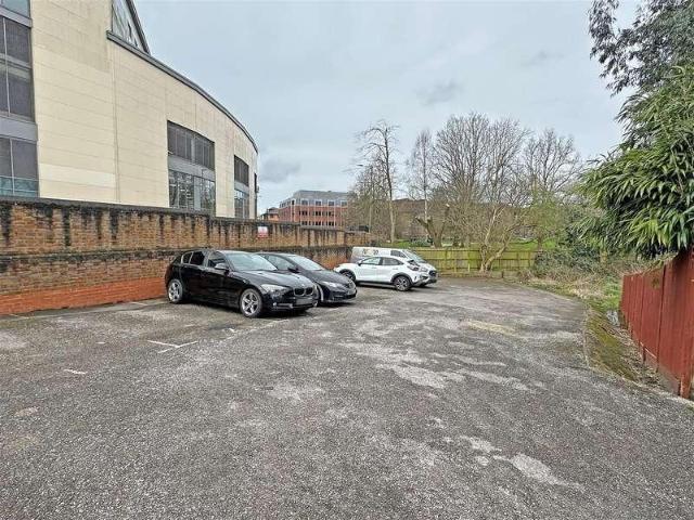 1 bed flat for sale