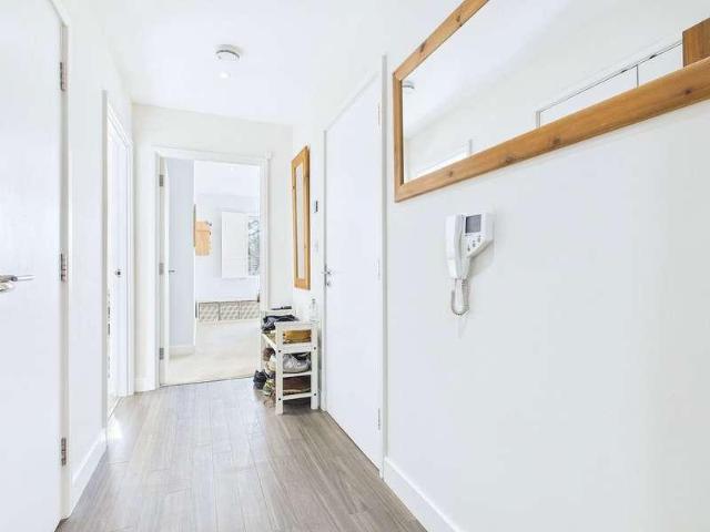 1 bed flat for sale