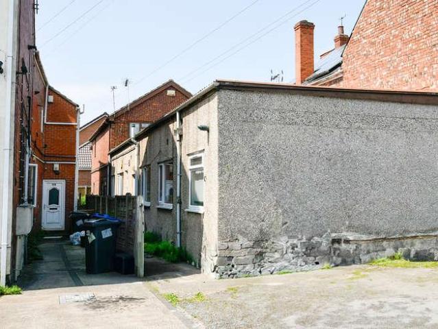 1 bed flat for sale