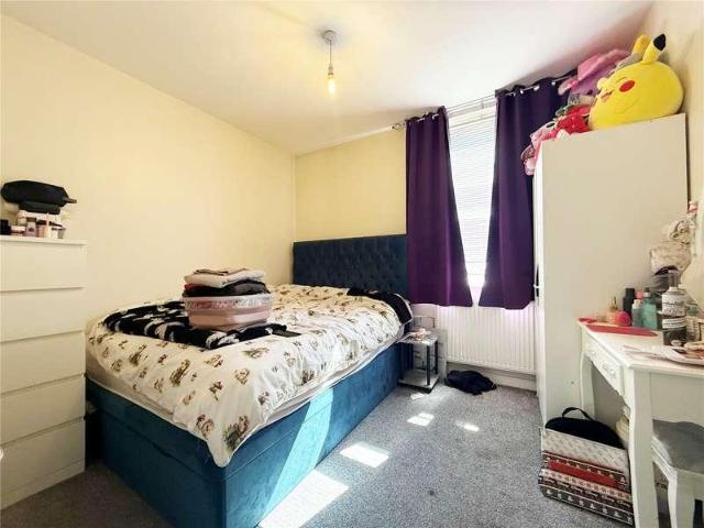 1 bed flat for sale