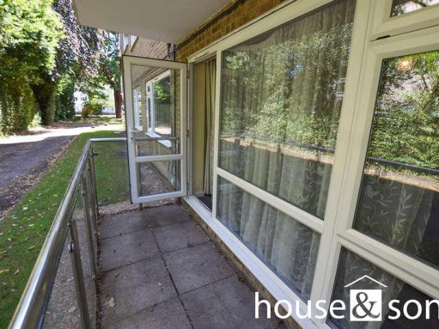 1 bed flat for sale