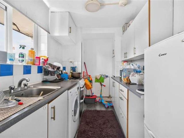 1 bed flat for sale