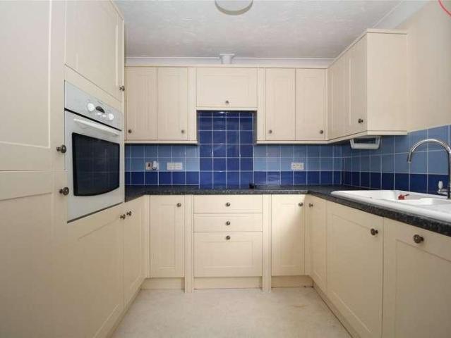 1 bed flat for sale
