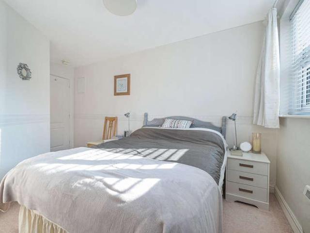 1 bed flat for sale