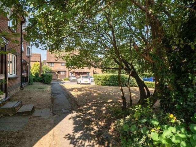 1 bed flat for sale