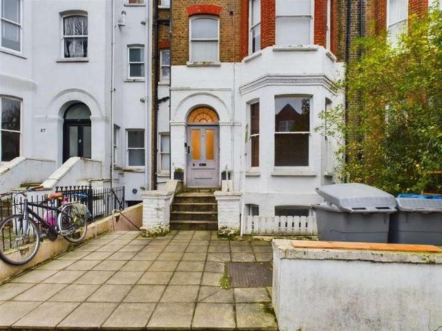 1 bed flat for sale