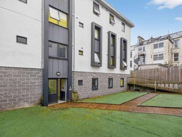 1 bed flat for sale