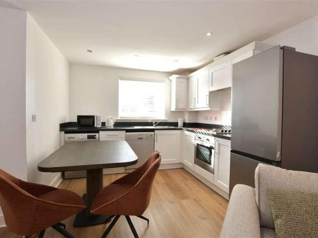 1 bed flat for sale