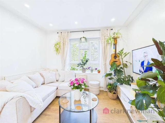 1 bed flat for sale