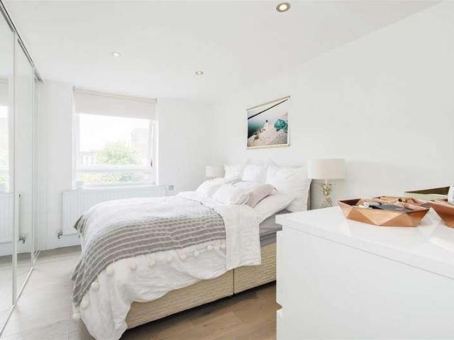 1 bed flat for sale