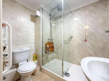 1 bed flat for sale