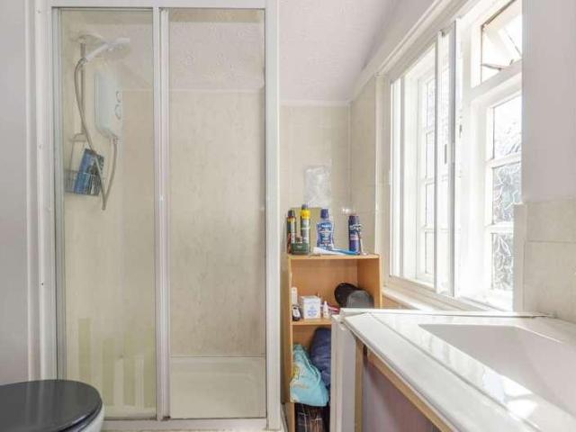 1 bed flat for sale