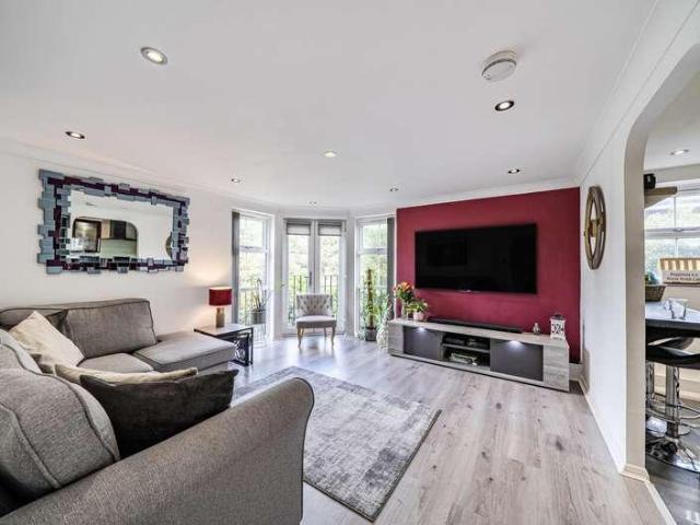 1 bed flat for sale