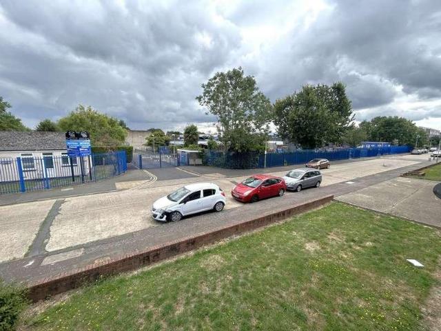1 bed flat for sale