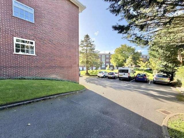 1 bed flat for sale