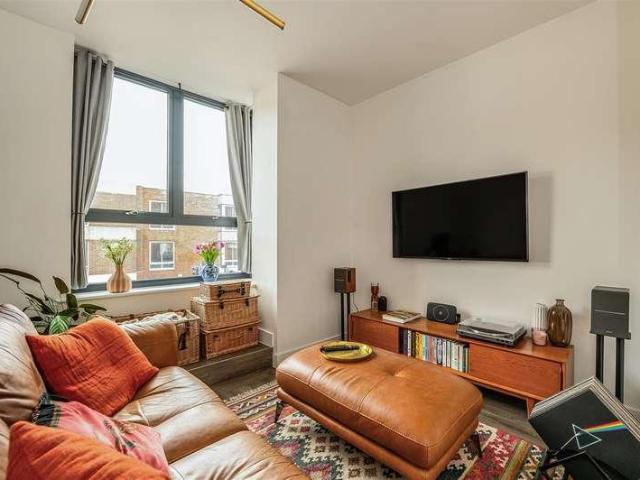 1 bed flat for sale