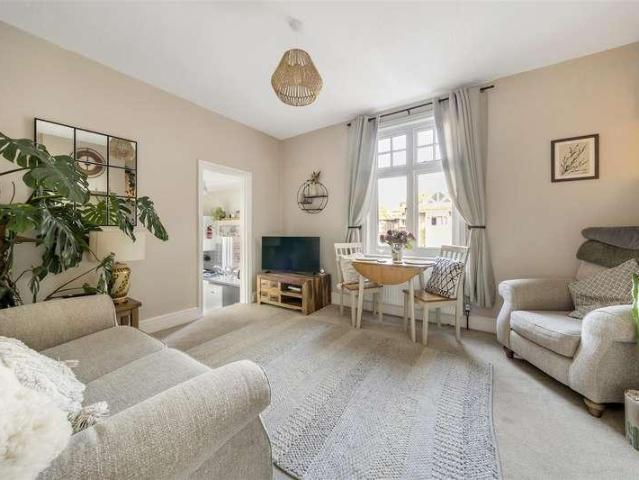 1 bed flat for sale
