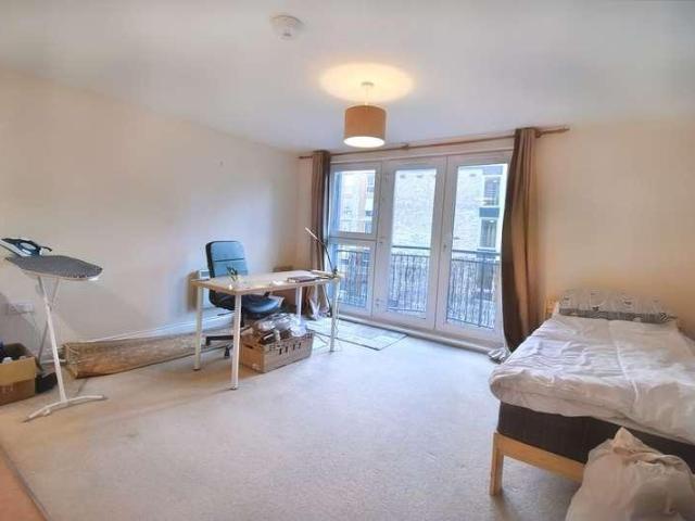 1 bed flat for sale