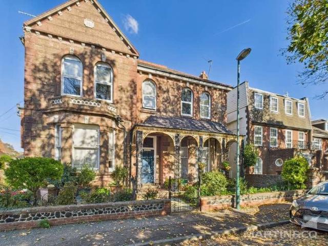 1 bed flat for sale