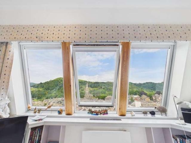 1 bed flat for sale