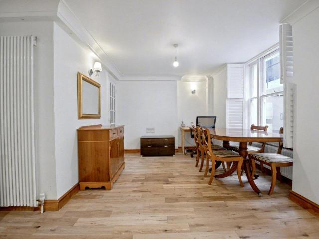 1 bed flat for sale