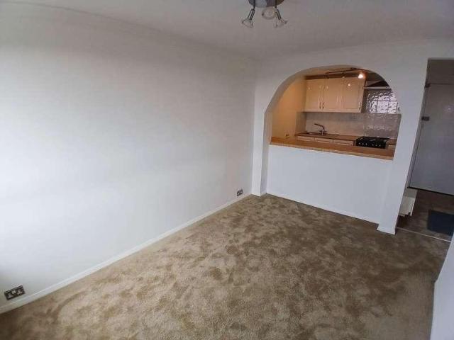 1 bed flat for sale