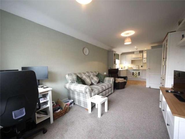 1 bed flat for sale